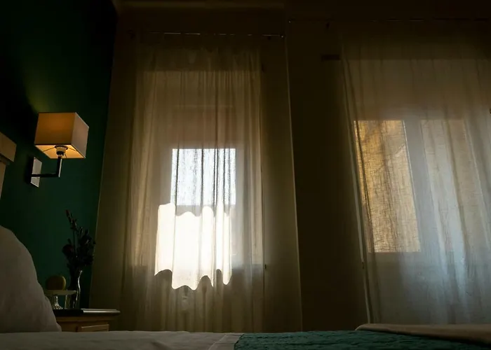 Daydreaming House 4*