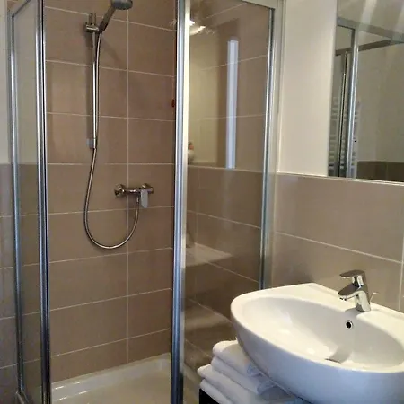 Daydreaming House 4*