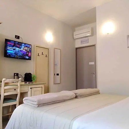 Daydreaming House 4*