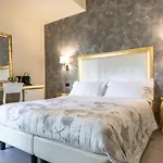 Daydreaming House Verona