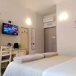 Daydreaming House 4*