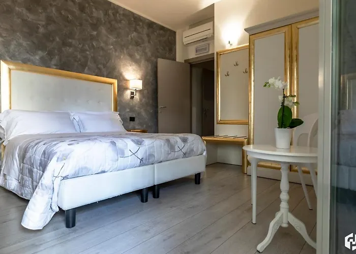 Daydreaming House 4*